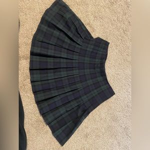 Brandy Melville pleated dark green and black plaid schoolgirl skirt